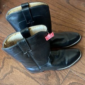NWT Vintage Tony Lama 6 1/2B black cowboy boots